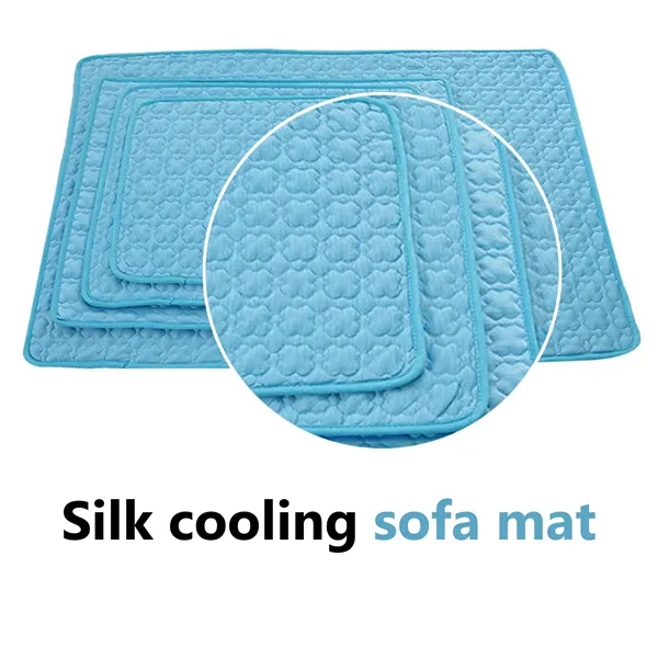 Pet Resting Mat with Four Leaf Clover Design